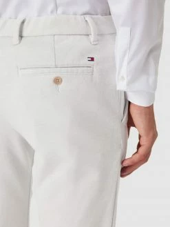 Tommy Hilfiger Slim Fit Chino Mit Label-Stitching - Hellgrau -BE EDGY Shop 65al6kpn6l6jccqi8d0j4cph713k6jpo8hb50did9594miqh9p93gk2e9h3l6d2ma0skahiaa17l2h2l6go3ip1kckr66pho68sjcdpk75gjie9m6dhm8opg60o30chm68sj4co
