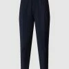 Drykorn Jogpants Mit Bundfalten Modell 'CHASY' - Marineblau -BE EDGY Shop 6t14ecal8cp4ujai8so54dag8d244lal657j8ghpal242dam6p552gif65142kam71b4qkqj6175cja168o66c9kc5hj6or26oq62dpk6kqjcob1cli64c9g70o3cd1p70sjep8