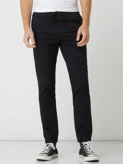 !Solid Slim Fit Jogpants Mit Stretch-Anteil - Schwarz -BE EDGY Shop 896jigib9d330l9i6d34ihak6l5kciq66d5jcca16gsj8ipka1934c2k9p14kkii8h55cjq2ap64ggaf90o3cc35c8r3ie9lckq30o9k6lhmco9k75j36ob26hgmcp9i61gj0do