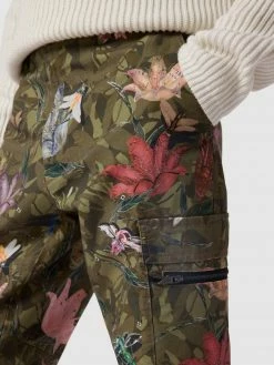 HUGO Cargohose Mit Allover-Muster - Olivgrün -BE EDGY Shop 8h94kii5al1jccaa9d1ksca7998kgkqeala4oh1p9594sjaiah834j9h617k4gql6tb44jhj84pk4i2mah3jip9lcooj4dpm6sp3cdpk74o3ce1h70om4cpi6oq68c3261j3cc0