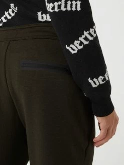 American Eagle Jogpants Mit Viskose-Anteil - Olivgrün -BE EDGY Shop 8p7l2ca86l33gjpha0rj4hq66hb4kgph9994icij9d2k6iqd758lah228t8l8ihp9p8k8khpa9138h9m8l3j0eb460p66phlchi3gphkclhjge9g68s68p1n75im8pj264rm4co