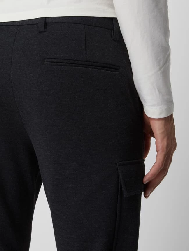 Lindbergh Slim Fit Cargohose Mit Stretch-Anteil - Anthrazit 3 Lindbergh Slim Fit Cargohose Mit Stretch-Anteil - Anthrazit – Bild 3