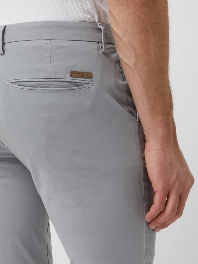 Baldessarini Slim Fit Chino Mit Stretch-Anteil Modell 'Jorck' - Hellgrau 3 Baldessarini Slim Fit Chino Mit Stretch-Anteil Modell 'Jorck' - Hellgrau – Bild 3