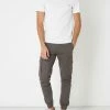 Jack & Jones Cargohose Aus Baumwolle - Anthrazit -BE EDGY Shop 9oqksj9i6p834e2c98p46la66t33ed2e6t4kckih8l2jagam85a44ca8al94acq38t33ie2facp36gi2ah3m8d1hc4sjgpj4cpim2opk70om8ob271j3ecph61h64dj371i34e8
