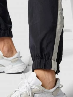 BOSS Trainingshose Mit Kontraststreifen Modell 'Jogg-SWP-Stripe' - Marineblau -BE EDGY Shop a524mgi56584eham850l6g9n8l5l6ga69h95ckpi98qjgkpg6sp4gl9g917jggifa194qiph8923ac1h6co30ohl6dj3ieb5c9h30opkcorj8e3371gmcoj568rmac336komacg