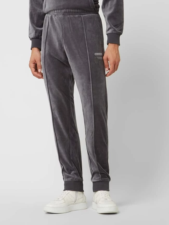 FILA Jogpants Aus Nicki Modell 'Crato' - Anthrazit 4 FILA Jogpants Aus Nicki Modell 'Crato' - Anthrazit – Bild 4