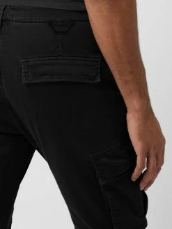 Replay Cargohose Mit Stretch-Anteil - REPLAY X P&C* – Exklusiv Bei Uns - Schwarz -BE EDGY Shop ap23eh2cad64schk74pj0j28a1b4uhii9grk4h9h8oo3ada9a954ml1h619kee9n7584kkia60sj0hqha0o64ohg6gp34cppc4o36d9kckq68e1g74pj2opgcphjgp9j6hh3idg